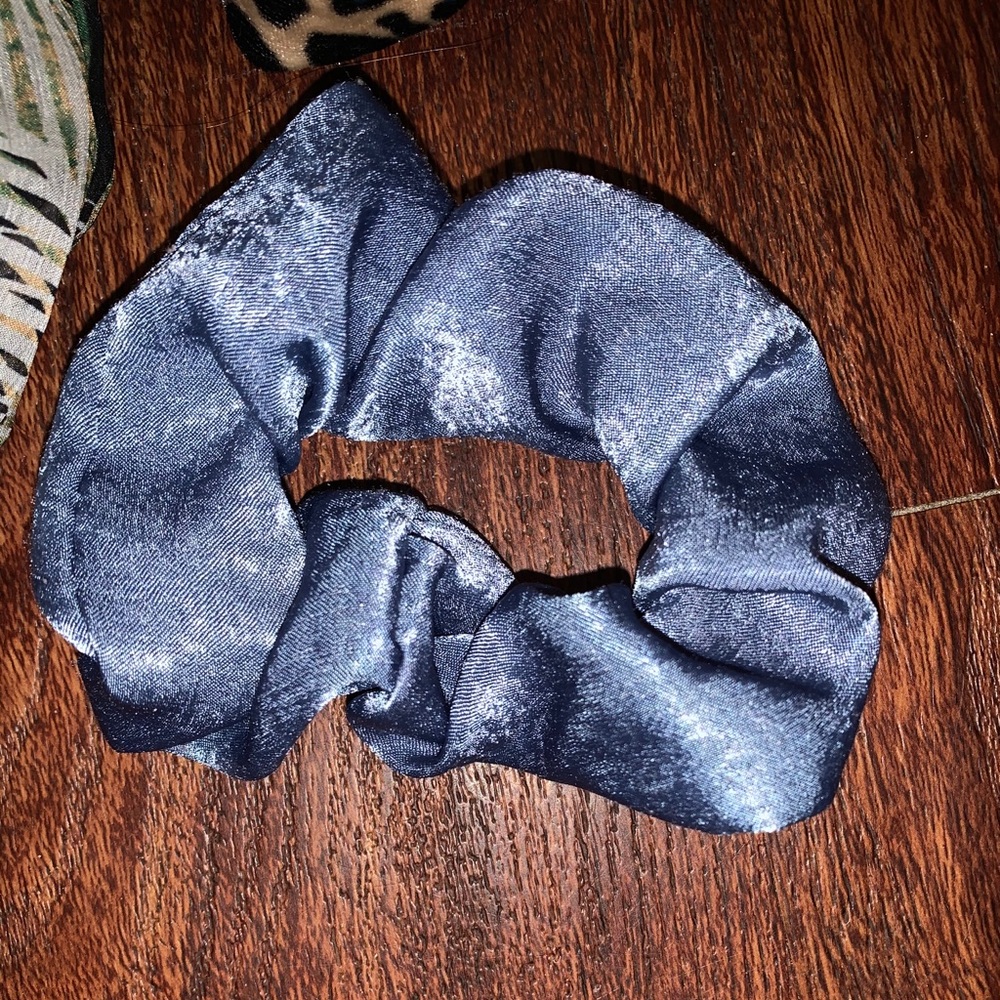 Scrunchie bundle!! - Picture 2 of 4